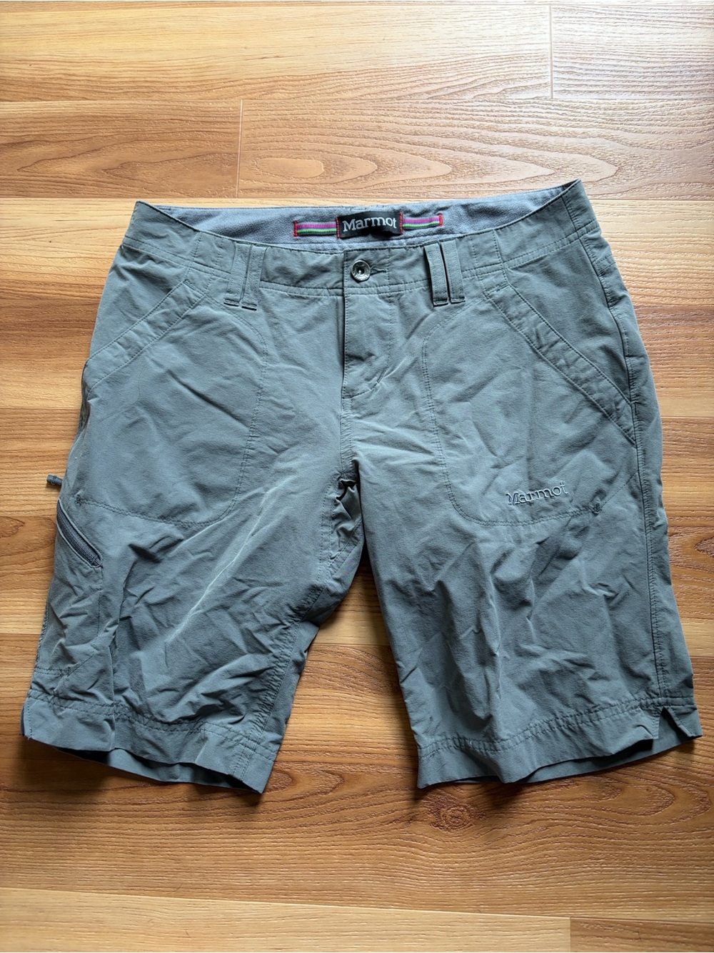 Marmot Women’s 9 inch inseam Hiking Shorts Grey